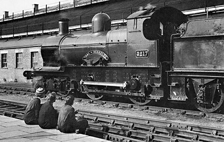 3217 at Didcot - 27 May 1986 - Mike Esau