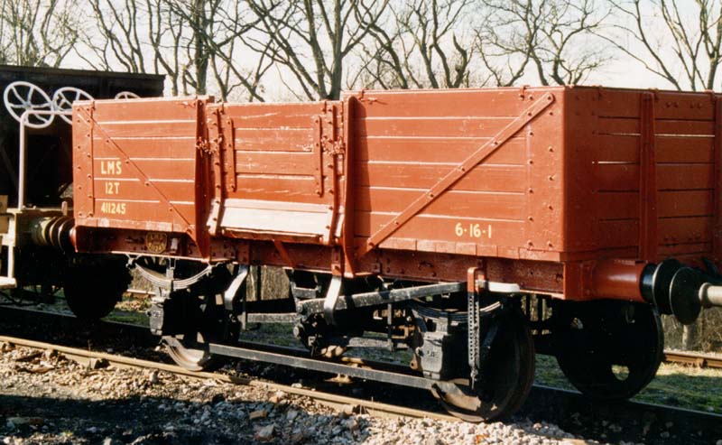 LMS 6-plank wagon 411245