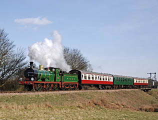 592 with Lounge Car train - Derek Hayward - 22 March 2009
