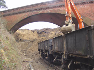 Excavation at Imberhorne Lane - Chris Dadson - 20 Feb 2009