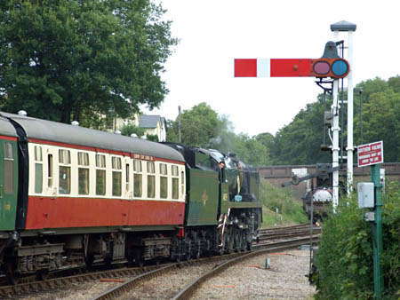 Sir Archibald Sinclair departing from Horsted Keynes - 1 August 2009 - Richard Salmon