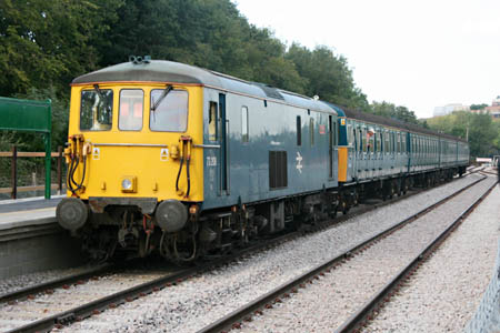 73208 and 4VEP at East Grinstead - Andrew Strongitharm - 2 September 2010