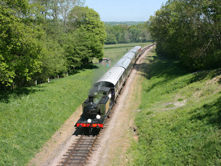 B473 near Horsted Keynes with the first southbound train of the day - Tony Sullivan - 22 May 2010