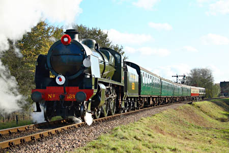 U-class with train, Remembrance weekend 2009 - Mike Hopps