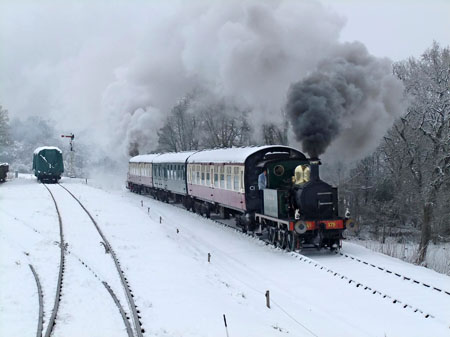 178 leads the train through the snow - Andy Prime - 5 February 2012