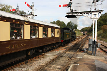 U-class 1638 leaves Horsted Keynes with the Pullmans - Steve Lee - 7 October 2012