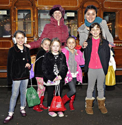 Victorian visitor families - Derek Hayward - 21 December 2012