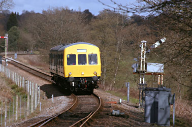 DMU approaches Horsted Keynes from the North - Tony Sullivan - 21 March 2014