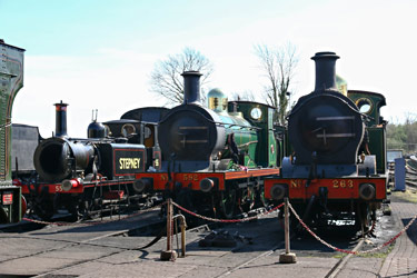 Stepney, C and H on shed - Brian Lacey - 1 April 2014