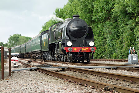 S15 runs in to East Grinstead - Brian Lacey - 4 June 2014