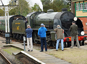 S15 pleases a small gallery of photographers as it enters Hortsed Keynes - Brian Lacey - 25 Oct 2014