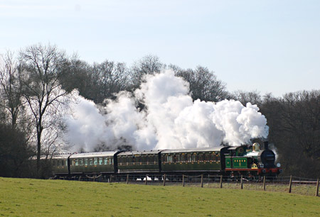 H-class approaching New Road Bridge - Keith Leppard - 8 February 2015