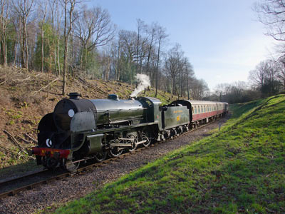 S15 approaches Lindfield Wood - Paul Furlong - 2 January 2015