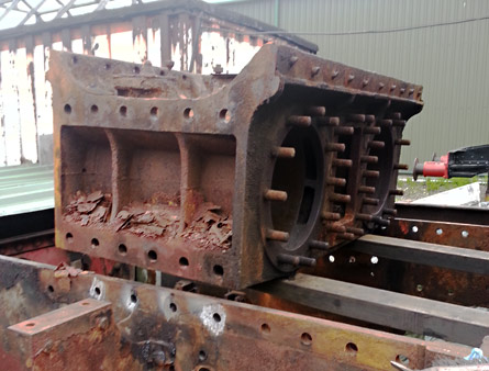 27's cylinder block removed - James Parker - 8 May 2015