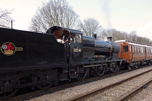 Q-class with test train at East Grinstead - Brian Lacey - 2 April 2015
