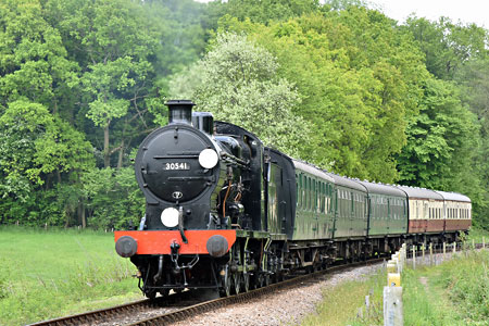 Q-class at Leamland - Brian Lacey - 21 May 2015