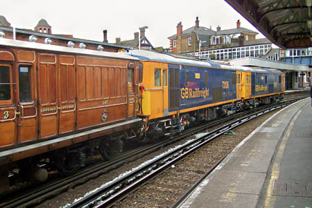 73s with the Mets at Clapham Junction - Nicholas Woollven - 16 September 2015