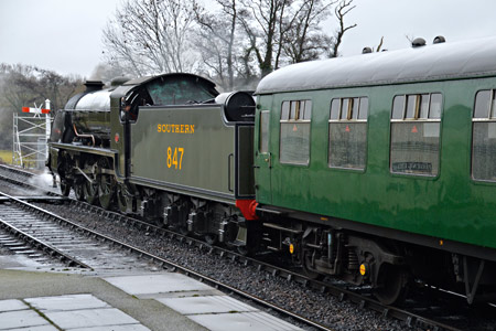 847 setting off from Sheffield Park - Steve Lee - 1 January 2017