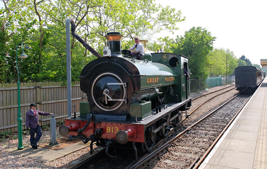813 at East Grinstead with train run in memory of Dave Phillips - Brian Lacey - 18 May 2018