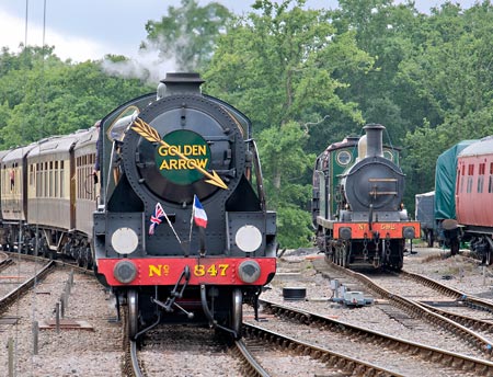 847 arrives at Horsted Keynes with the Pullmans - Brian Lacey - 19 August 2018