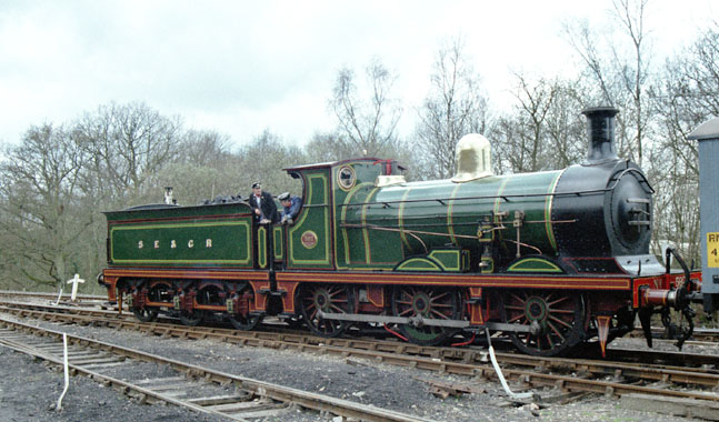 Bluebell Railway Locomotives - SECR 592 single track wiring model train 